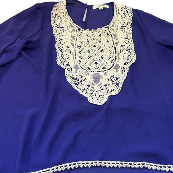 UMGEE Women's Sheer Purple & Cream Lace Top Blouse Size Medium - Picture 5 of 10